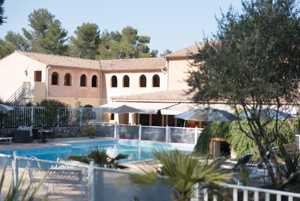 לה טורונה Logis Hostellerie De L'Abbaye מראה חיצוני תמונה