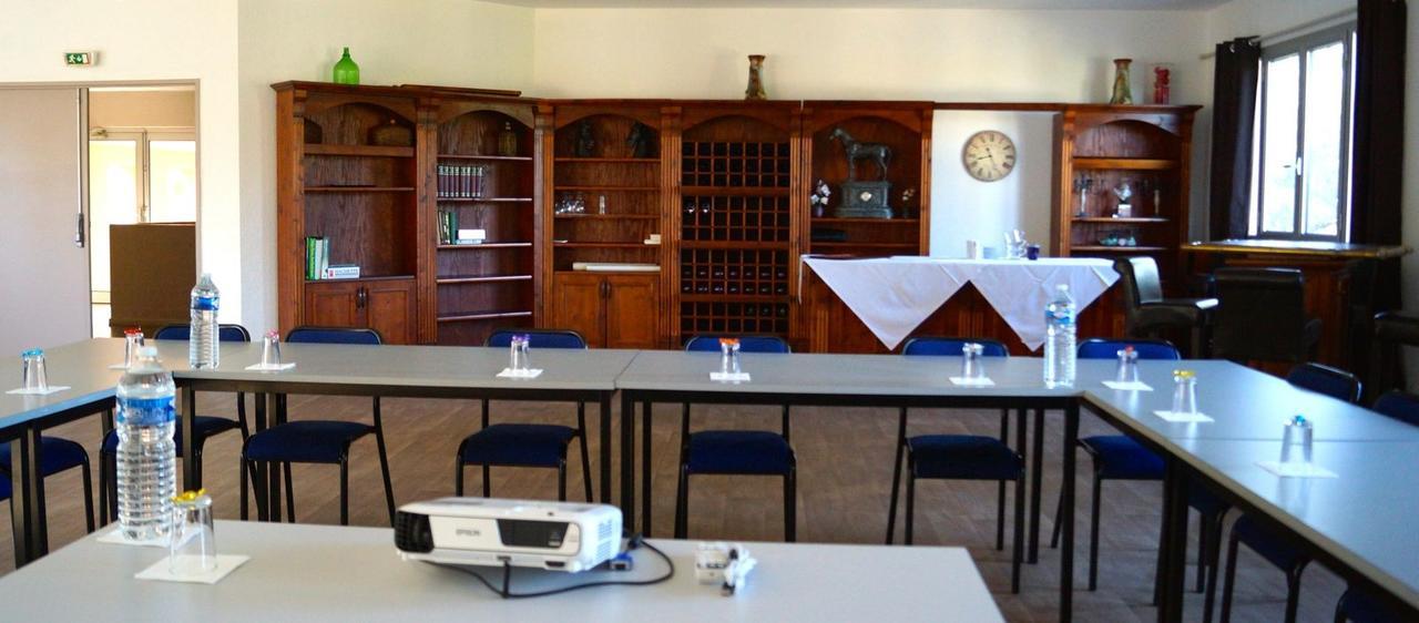 לה טורונה Logis Hostellerie De L'Abbaye מראה חיצוני תמונה